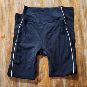 BuffBunny Medium Expedition Leggings